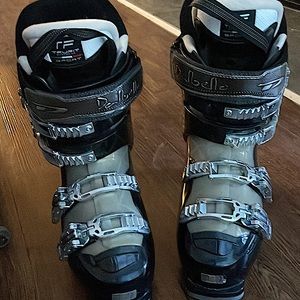 Ski boots